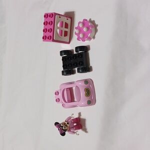 LEGO Duplo Minnie Mouse Birthday Party Set - 5 Pieces Minnie, Car, Window, Cake
